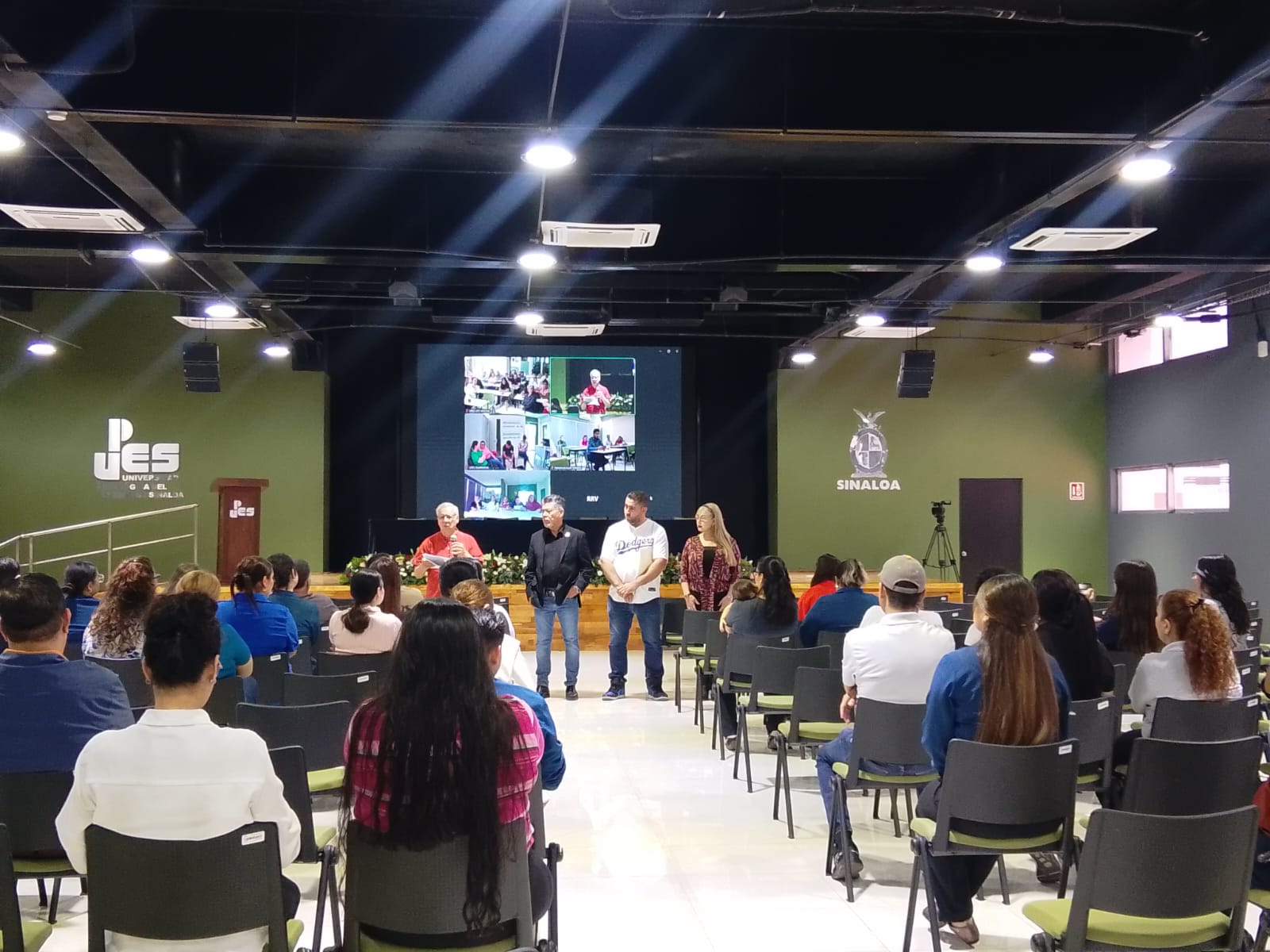 Reunión con base sindical